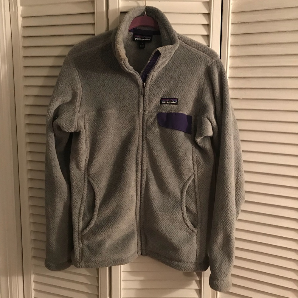 Patagonia full zip grey fleece. Size small.